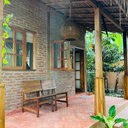 Santai House Apartment Tetebatu Exterior foto