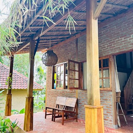 Santai House Apartment Tetebatu Exterior foto